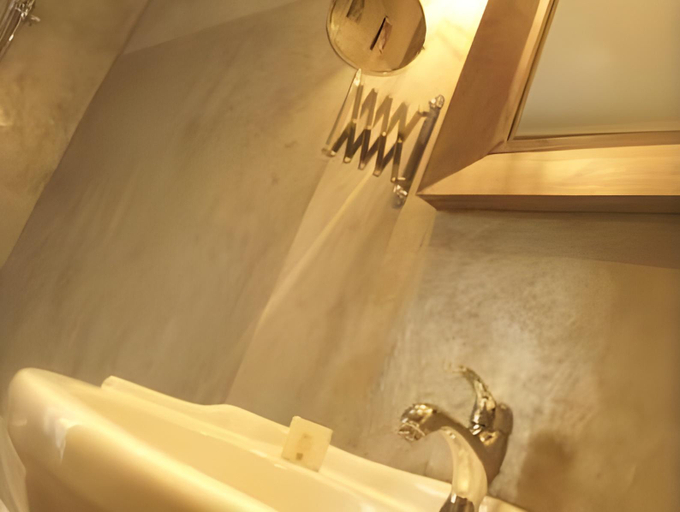 Bathroom, Le Crillon, Vaucluse