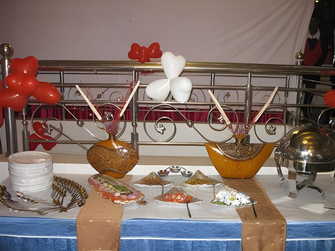 Food & Drinks 4, East Lite Hotel, Bareilly