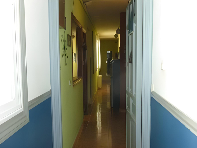 Others 5, Pension Enebral, Madrid