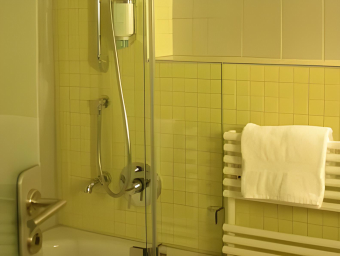 Bathroom 4, Hotel an der Stadtmauer, Rems-Murr-Kreis