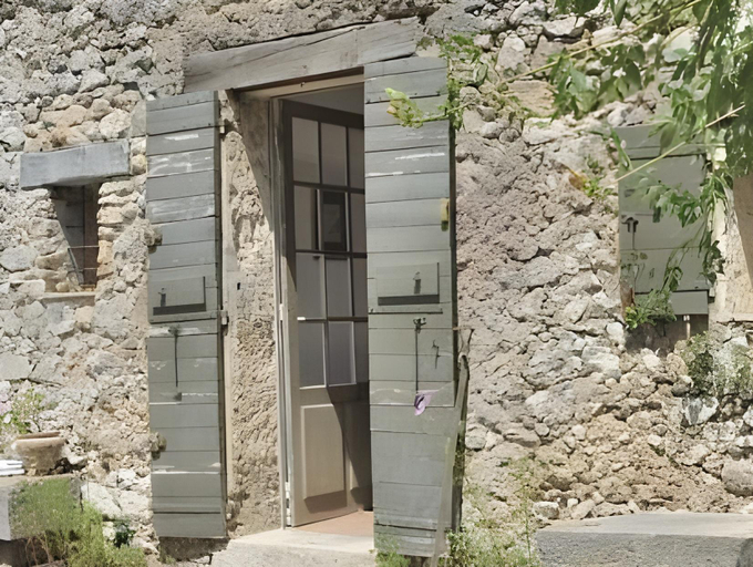 Others 3, Le Moulin en Provence, Bouches-du-Rhône