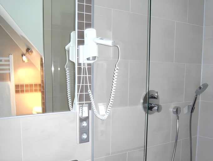 Bathroom 4, Landhotel Halbfas-Alterauge, Olpe