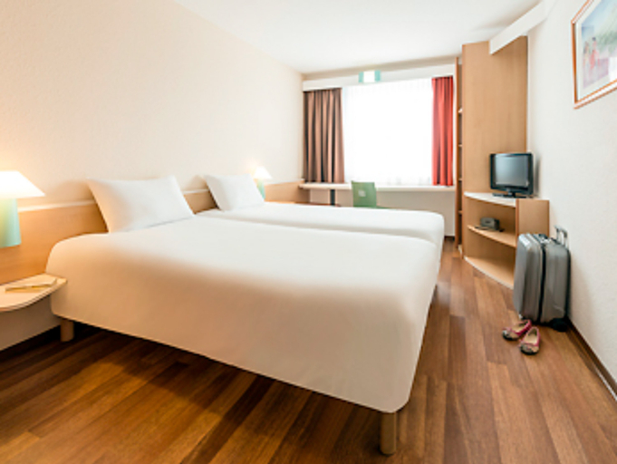 Bedroom 4, ibis Munich Garching, München