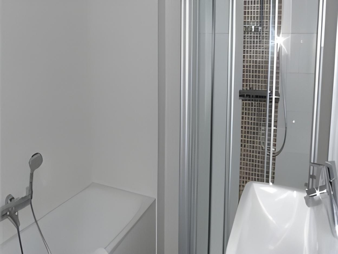 Bathroom 4, Well'in Hotel, Luxembourg