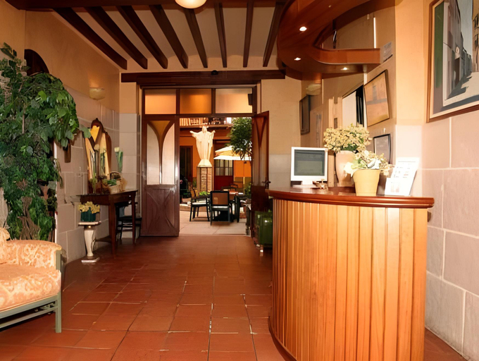 Others 5, Hostal Loreto, Alicante