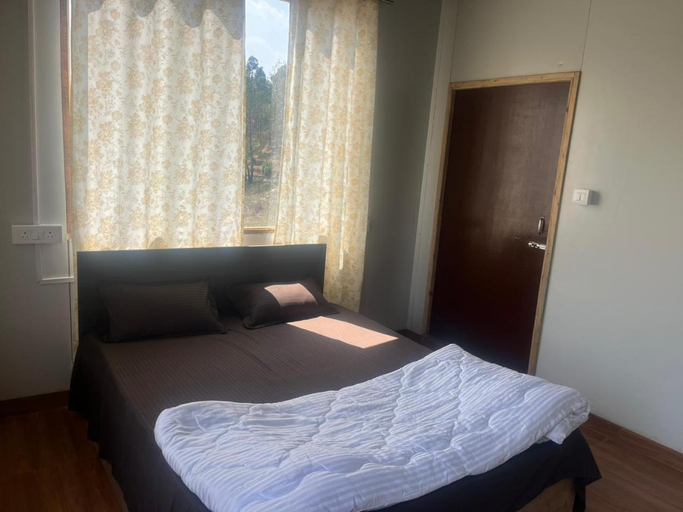 Others 2, Reys Cafe and Boutique Cottage - A Jungle Stay, Almora