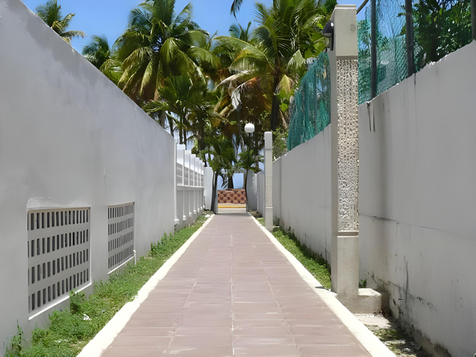 Others 5, Borinquen Beach Inn