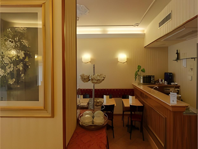 Food & Drinks 5, Hotel Montreal, Florence