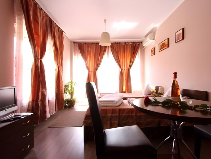 Others 3, Ave Hotel Victoriei, Municipiul Bucuresti