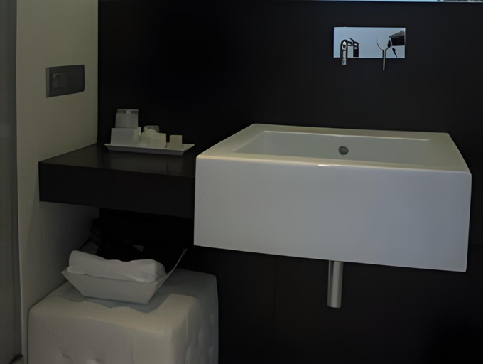 Bathroom 3, Home BB Milano, Milano