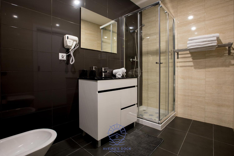 Bathroom 3, Aveiro´s Dock Apartments, Aveiro