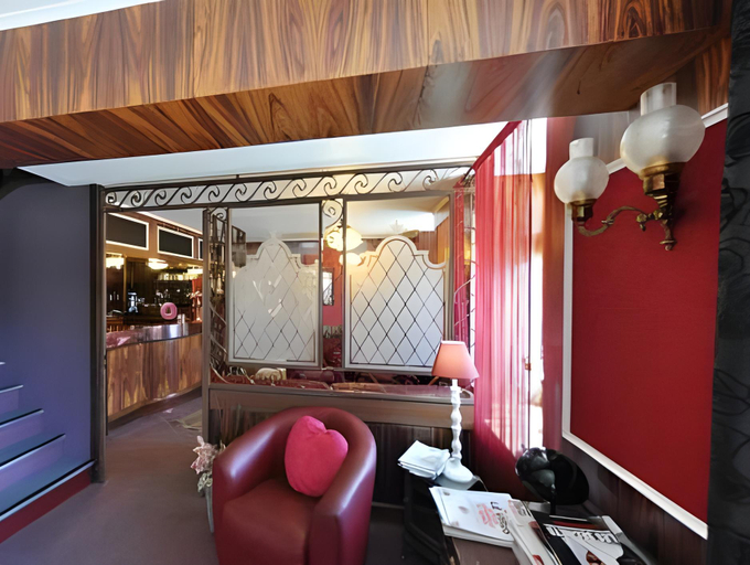 Others 5, Logis Hotel-Restaurant La Croix Couverte, Mayenne