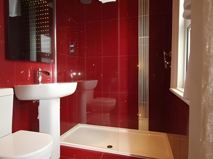 Bathroom 3, The Lilly Restaurant With Rooms, Conwy