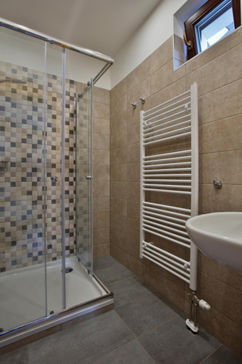 Bathroom 5, Rezort Gothal Apartmany a Penziony, Ružomberok