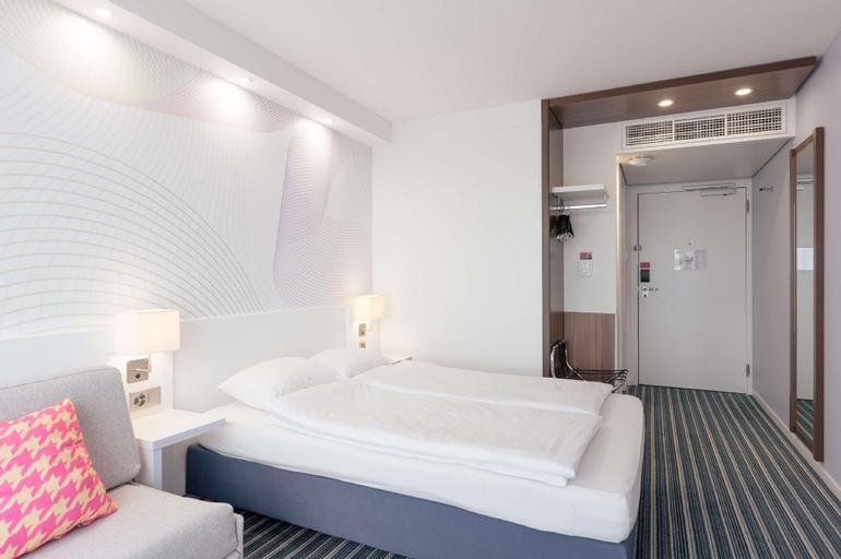 Bedroom 23