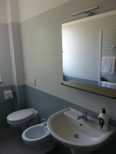 Bathroom 2