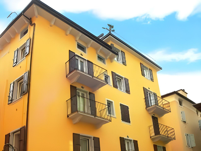 Others 4, Casa Alpino, Trento