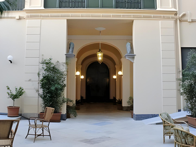 Others 2, Palazzo Serraino Residence, Trapani
