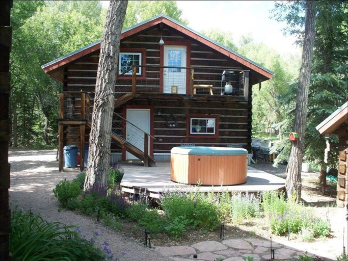 Others 2, Riverside Meadows Cabins, Rio Grande