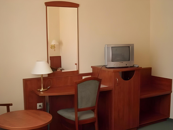 Others 5, Hotel Lukacs Superior, Kazincbarcikai