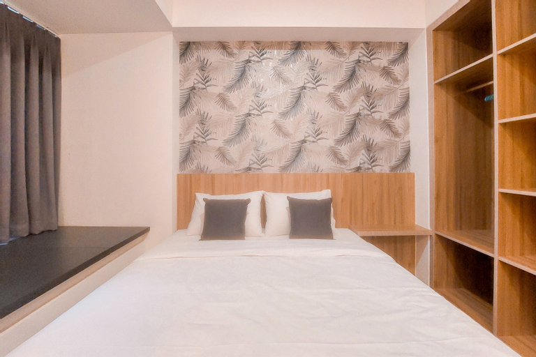 Highest Value Studio Room at Collins Boulevard Apartment By Travelio, Tangerang