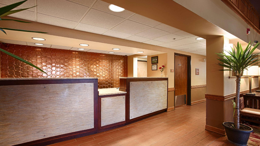 Public Area 3, Baymont by Wyndham Brooklyn Center, Hennepin