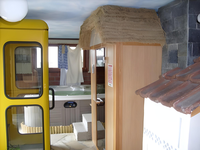 Bedroom 2, Schwarzwald-Gasthof Hirsch, Calw