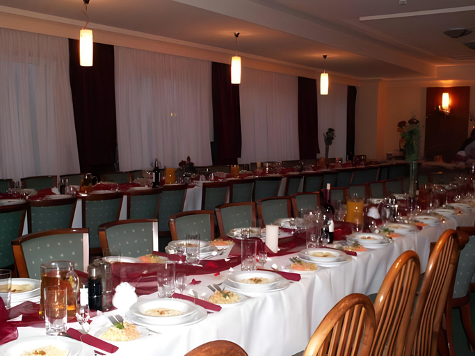 Food & Drinks 3, Hotel Pod Debem, Tarnów City