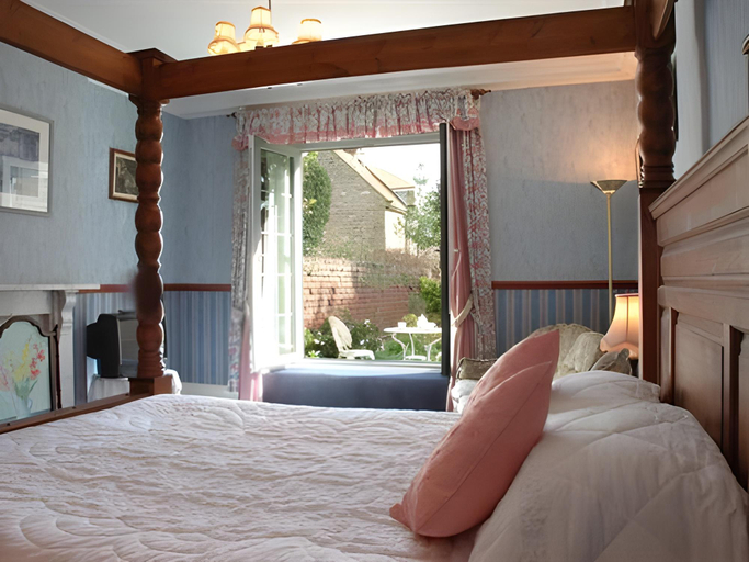 Bedroom 2, The George and Dragon Hotel, North Yorkshire