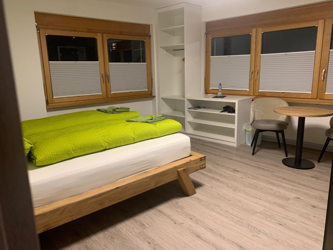 Others 4, B&B Kalbermatter, Leuk