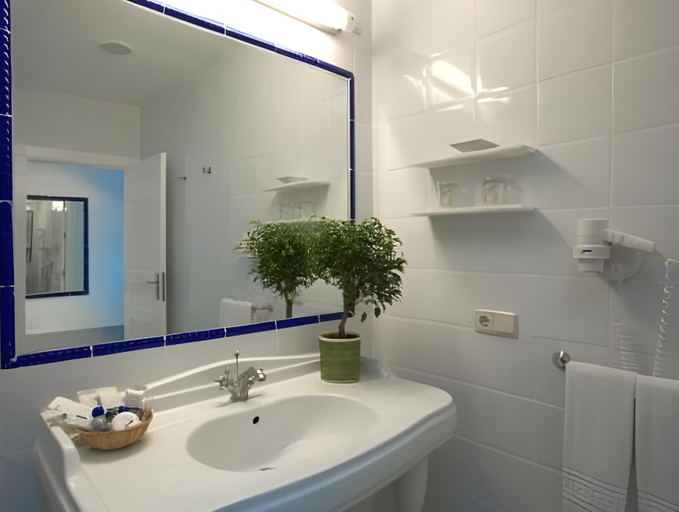 Bathroom, Dona Pakyta, Almería