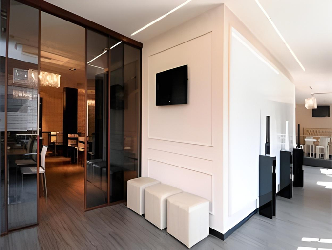 Others 5, Hotel Carla, La Spezia