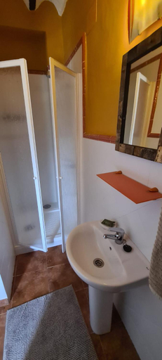 Others 2, Casa el Castano, Jaén