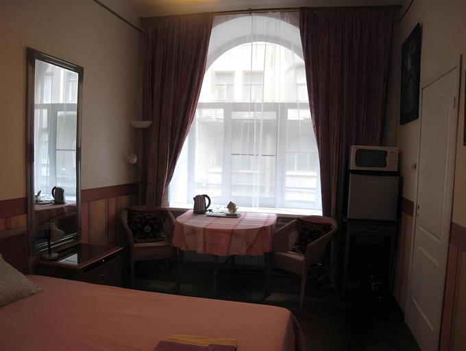 Others 4, El Rooms, Sankt-Peterburg gorsovet