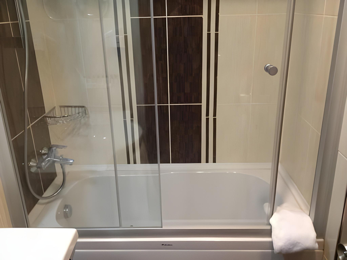 Bathroom 5, Teymur Continental Hotel & Convention Center, Şehitkamil