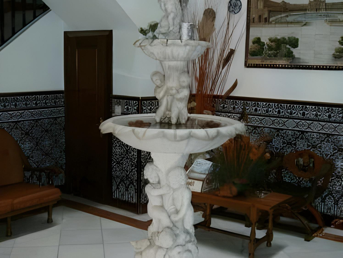 Others 5, Hostal Trajano, Sevilla