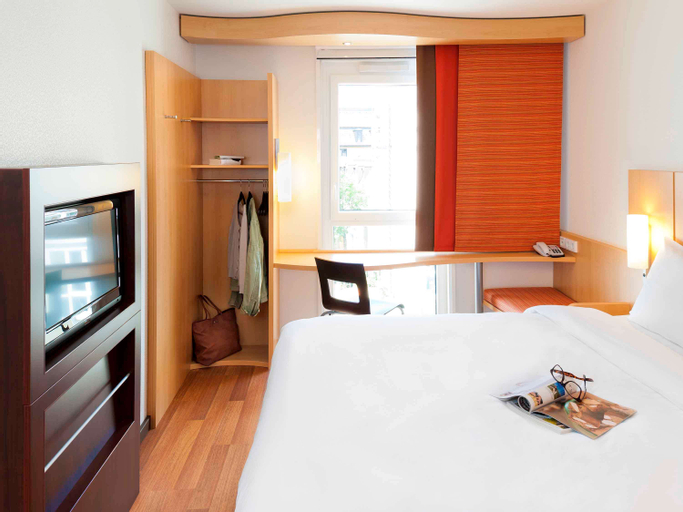 Bedroom 9