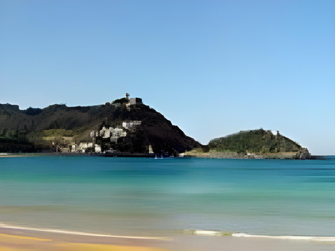Others 4, Hostal Bahia, Guipúzcoa