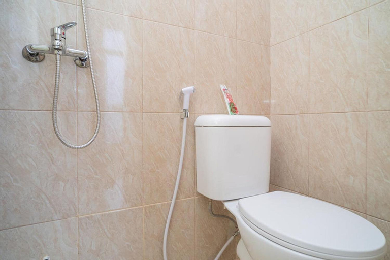 Bathroom 7