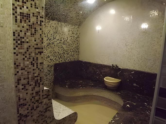 Bathroom 2, Teploe More Hotel, Khasanskiy rayon