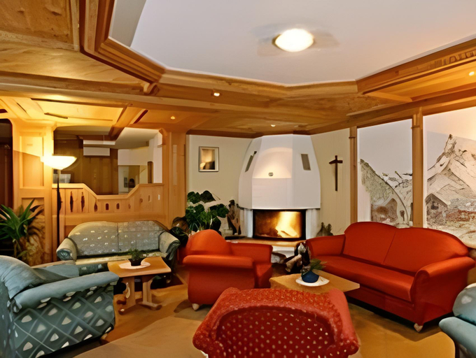 Public Area 2, Matterhornblick, Visp