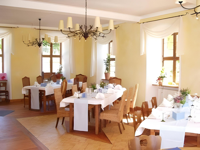 Food & Drinks 3, Hotel Kollektur, Donnersbergkreis
