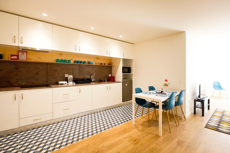 Others 3, Oliveira Apartment`s, Porto