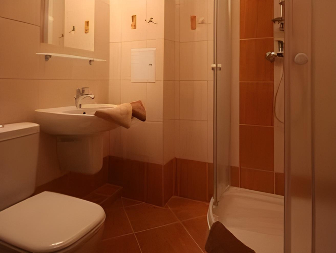 Bathroom 4, Rezydencja Korab, Kamień
