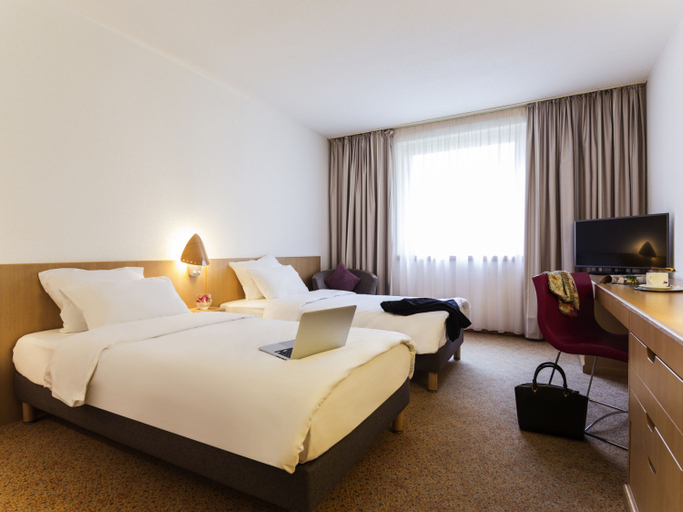 Bedroom 3, Novotel Duesseldorf City West (Seestern), Düsseldorf