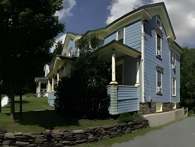 Others 4, Village Suites, Delaware