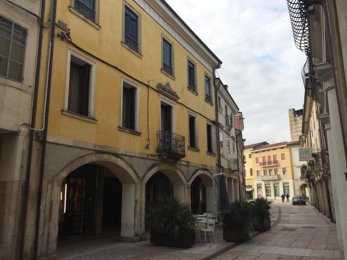Others 4, B&B Via Garibaldi, Vicenza