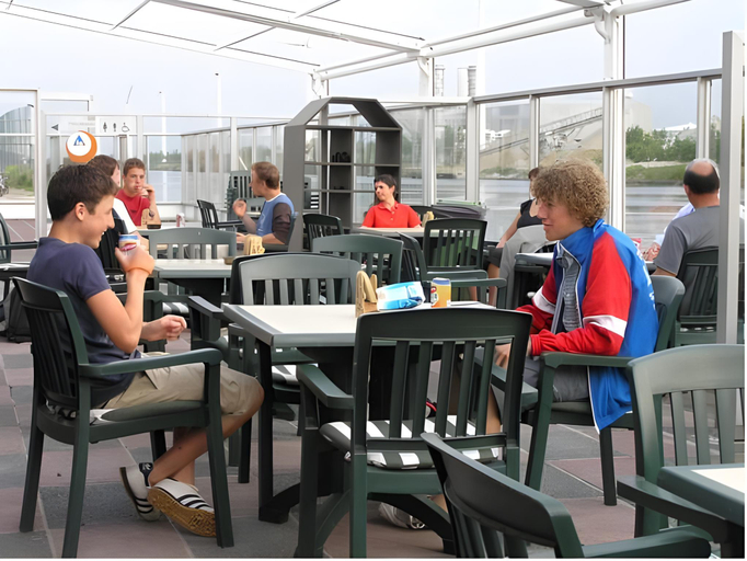 Others 5, Hostel Herdersbrug, West-Vlaanderen