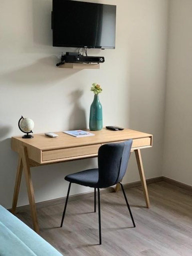 Others 5, B&B elzartwinning, Limburg