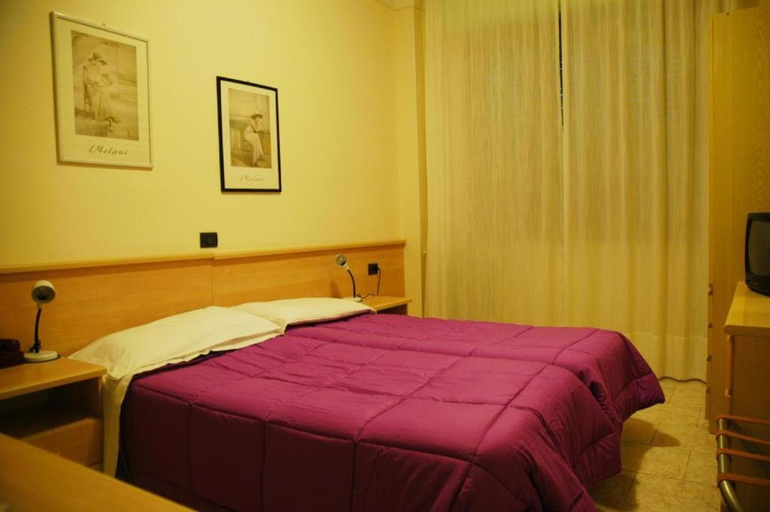 Bedroom, Hotel Flowers, Pistoia